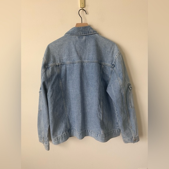 Meshki Oversized Light Denim Jacket Pockets Casual Women’s Size 8 Blue - Picture 6 of 6